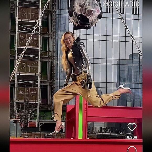 Dianne VF Pleated High Rise Pants - Picture 10 of 11